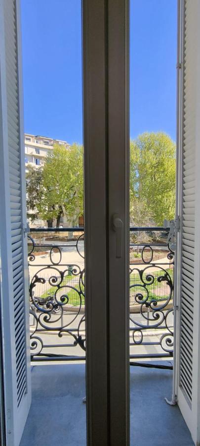 Grand Appartement Centre Ville Marselha Exterior foto